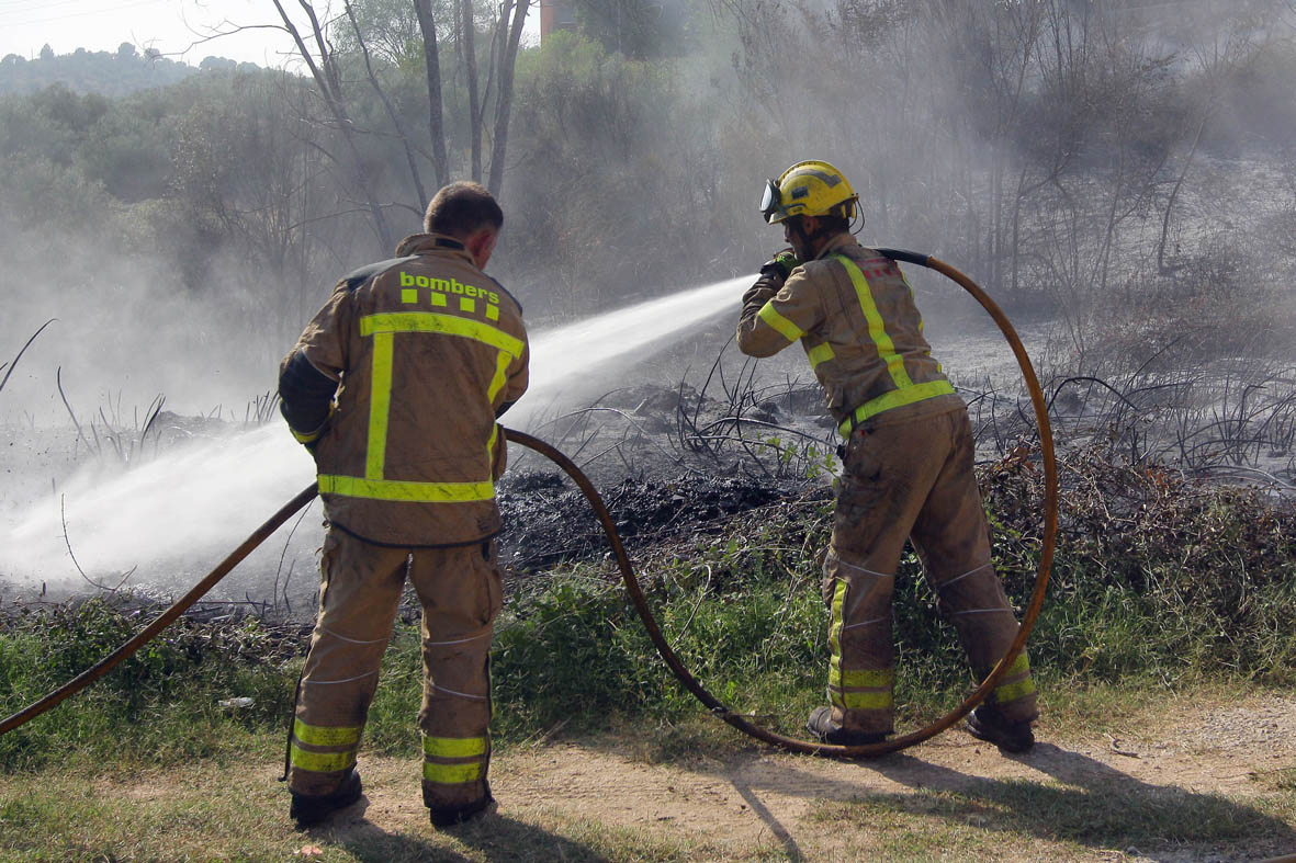 Bombers de la Generalitat Incendi Bombers Terrassa Diari de Terrassa (22)