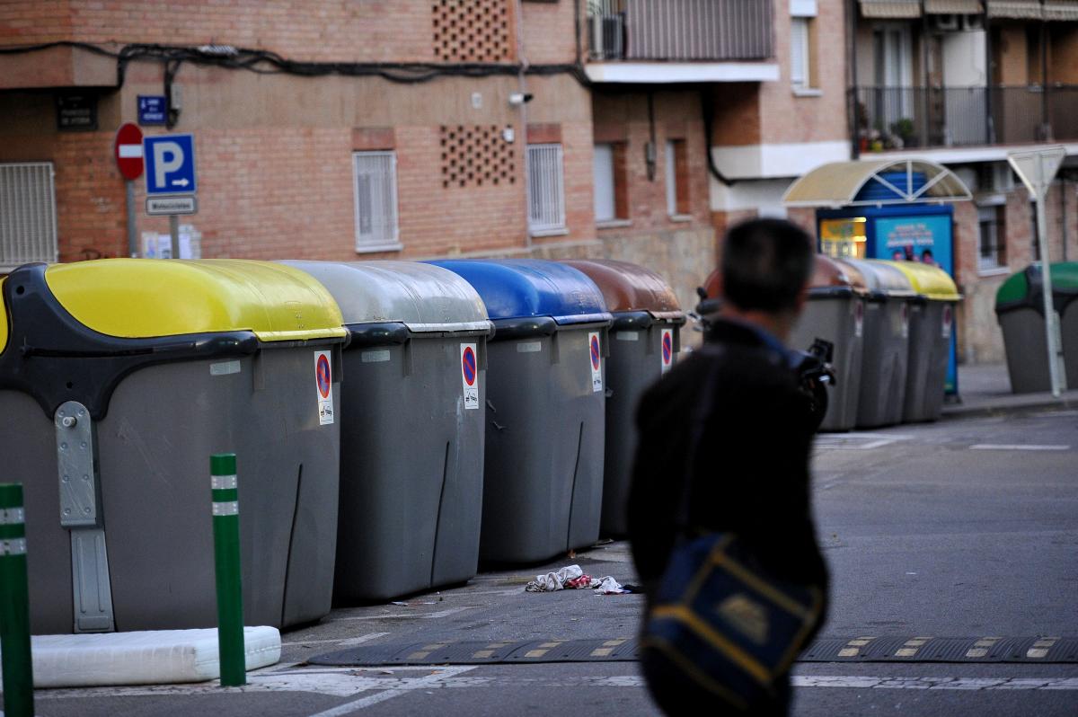 Polèmica dels contenidors a la plaça de Lluís Companys