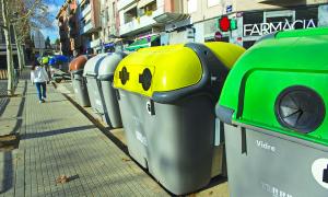 contenidors càrrega lateral Can Boada grups Lluís Companys plaça Agustí Bartra Alberto Tallón (9)