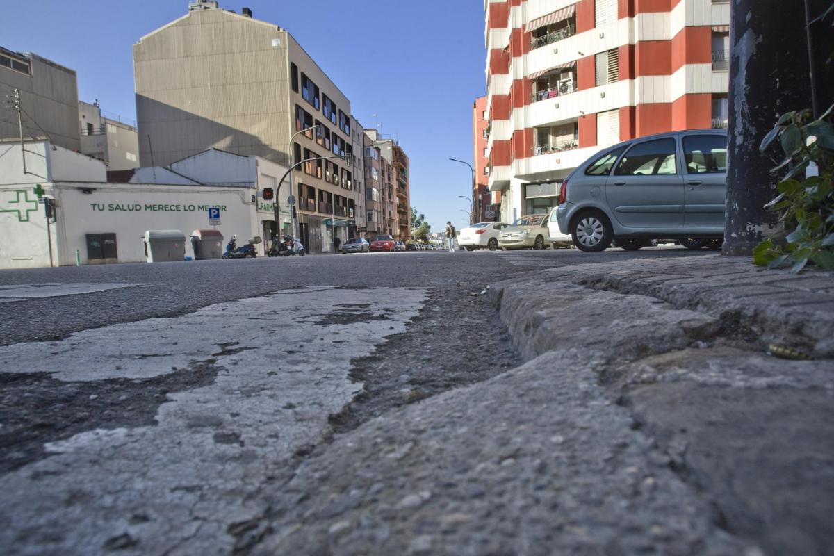 Carrer Periodista Grané cantonada Renaixement Nebridi Aróztegui (3)