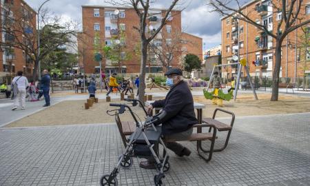 Remodelació plaça Miguel Hernández de Ca n'Anglada Terrassa Alberto Tallón (1)