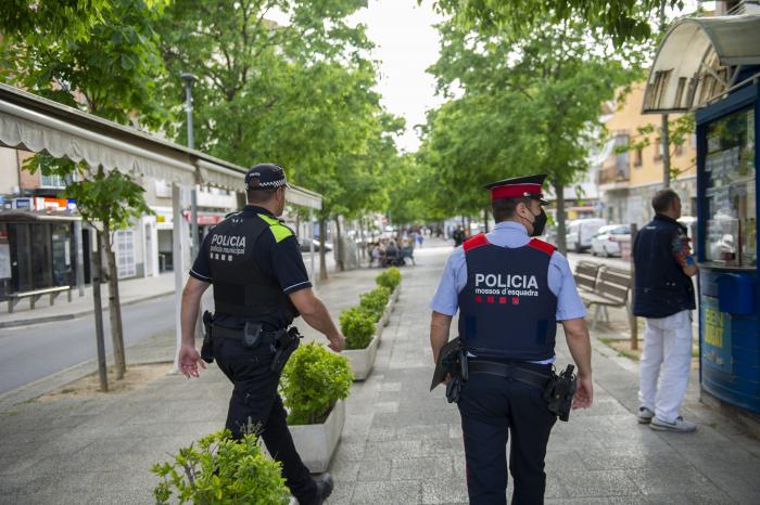 policia de barri binomi mossos d'esquadra policia municipal sant pere nord Alberto Tallón (3)