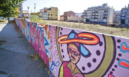 Grafiti al solar de la Plaça de la Constitució de Terrassa Nebridi Aróztegui (4)