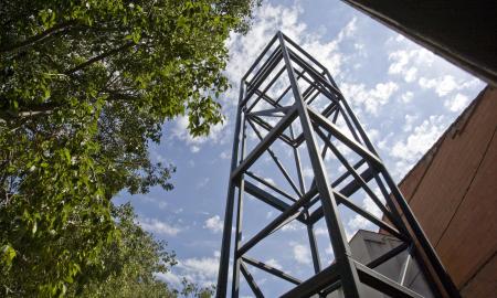 Obres parades ascensor del Poble Nou Terrassa Nebridi Aróztegui (3)